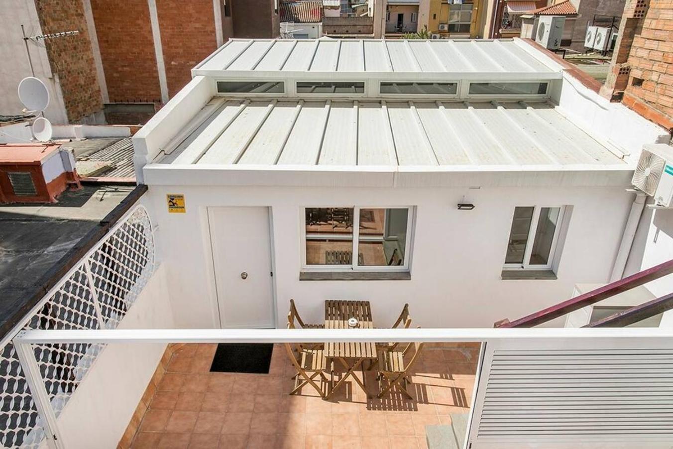 Cozy&New With Terrace Apartment L'Hospitalet de Llobregat Exterior photo
